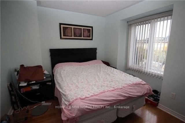 76 Pond Drive, Markham, ON, L3T 7V2 - 2