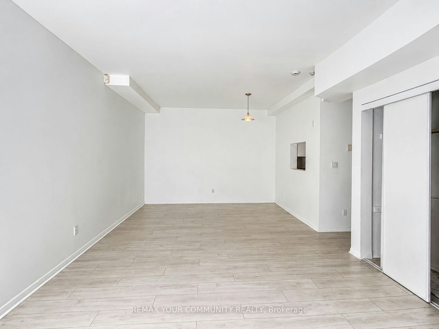 102-1 Center Street W, Richmond Hill, ON, L4C 3P3 - 3