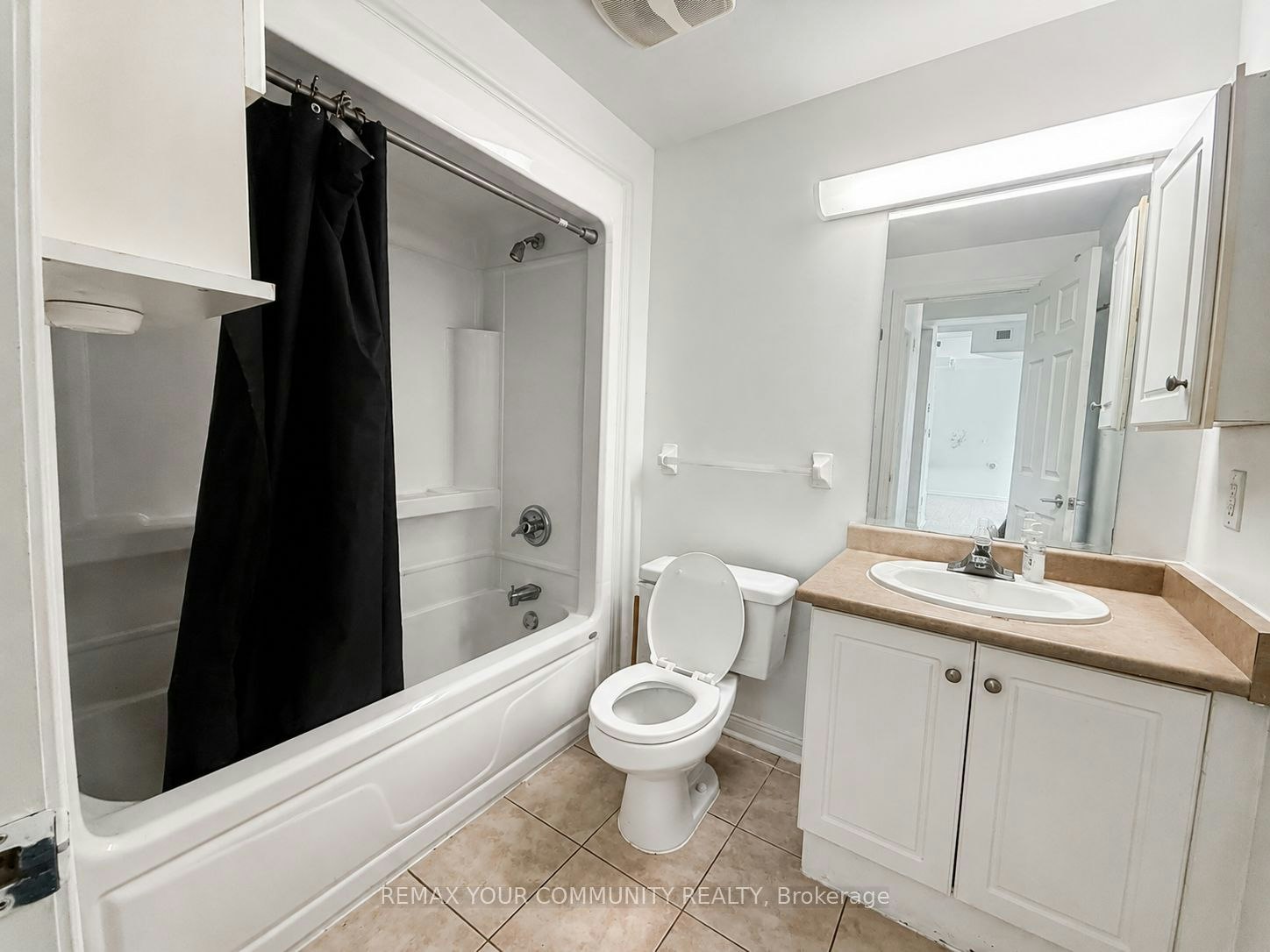 102-1 Center Street W, Richmond Hill, ON, L4C 3P3 - 10