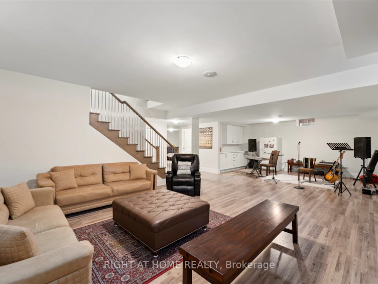 121 Milky Way Drive, Richmond Hill, ON, L4C 4L9 - 42