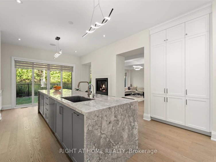 121 Milky Way Drive, Richmond Hill, ON, L4C 4L9 - 7