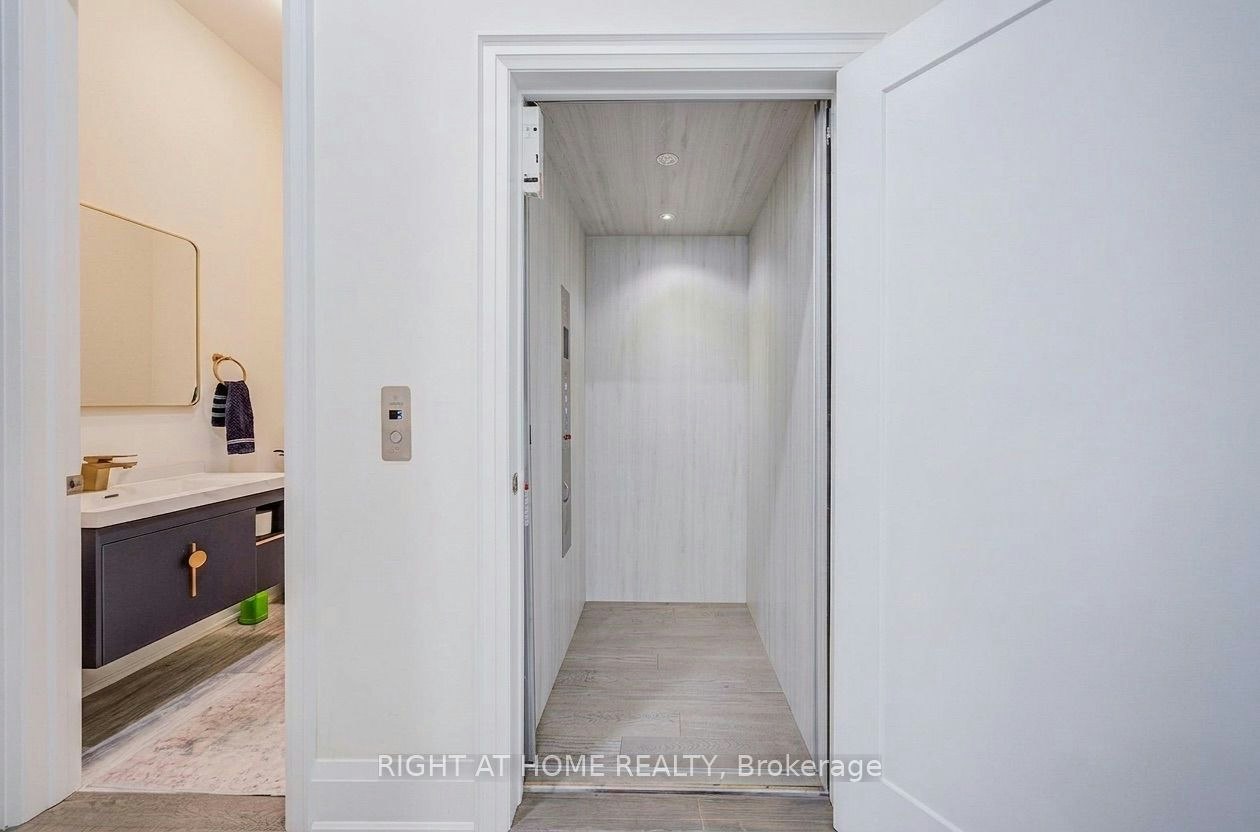121 Milky Way Drive, Richmond Hill, ON, L4C 4L9 - 18