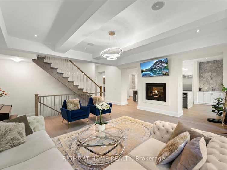 121 Milky Way Drive, Richmond Hill, ON, L4C 4L9 - 14