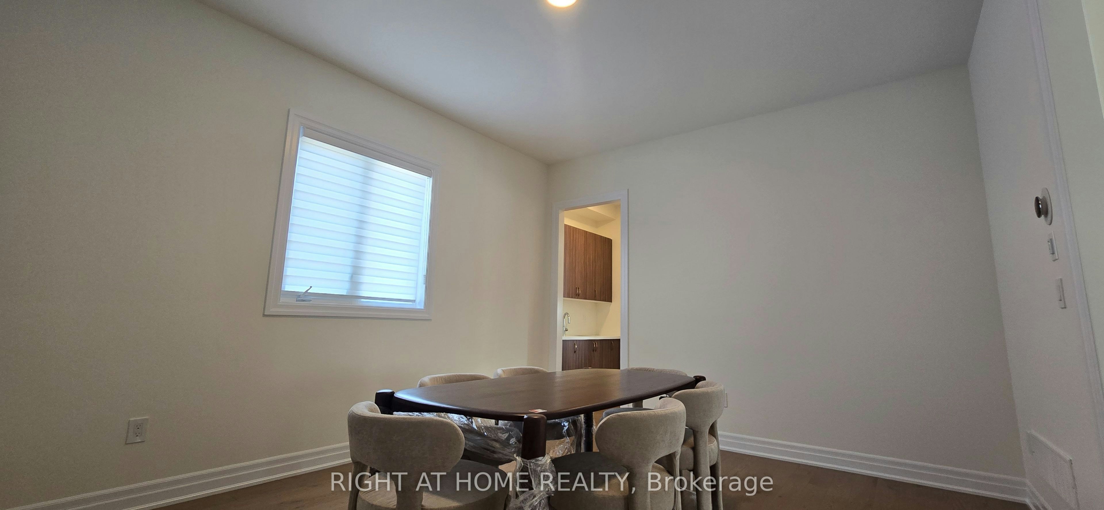 4 Max Bulmer Court, Georgina, ON, L3X 3J9 - 11