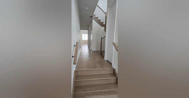 4 Max Bulmer Court, Georgina, ON, L3X 3J9 - 5