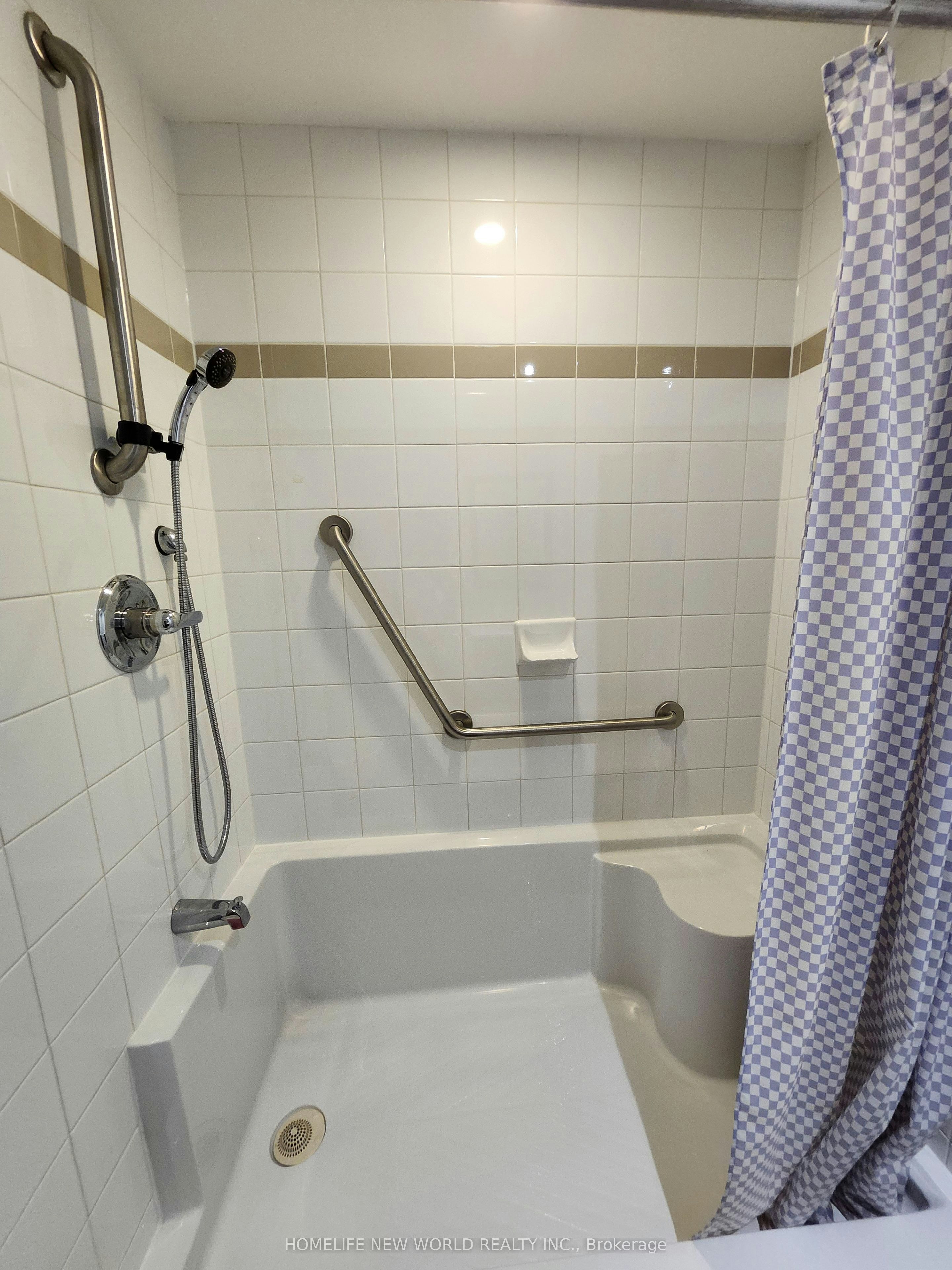 M120-2 Sun Yat Sen Avenue, Markham, ON, L3R 5Z3 - 6