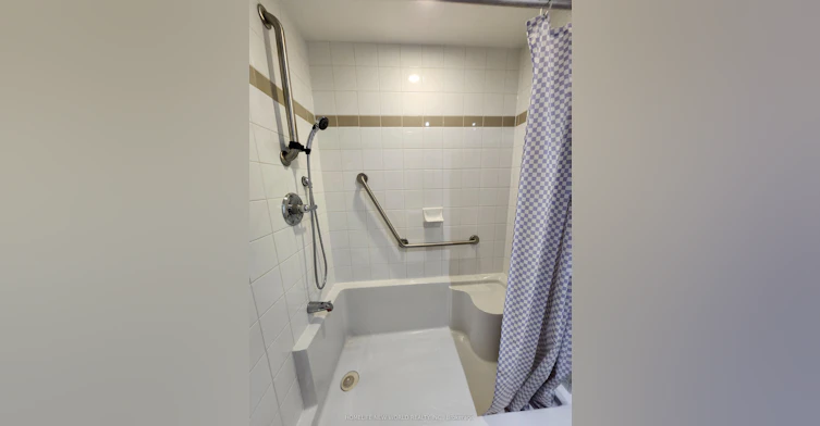 M120-2 Sun Yat Sen Avenue, Markham, ON, L3R 5Z3 - 6