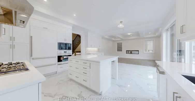 7 Adario Crescent, Vaughan, ON, L3L 0G3 - 13
