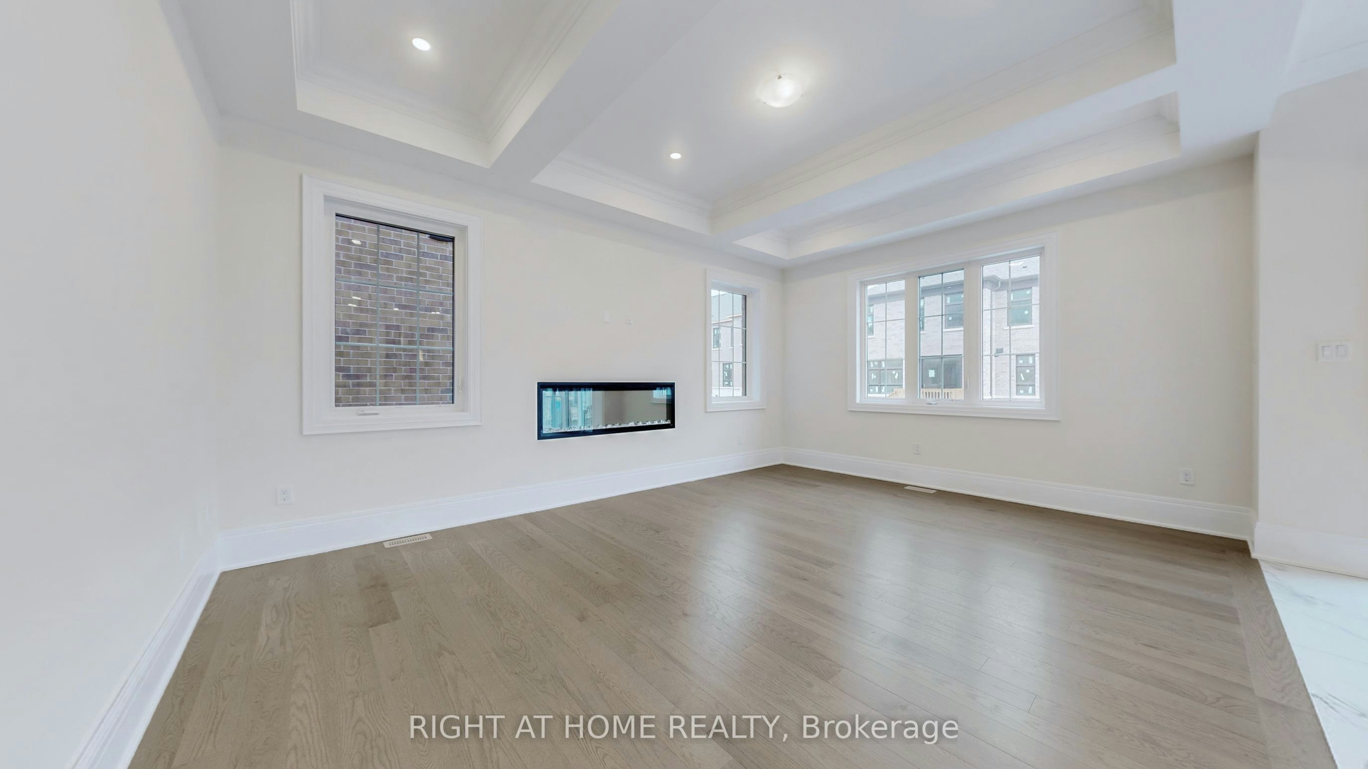 7 Adario Crescent, Vaughan, ON, L3L 0G3 - 3