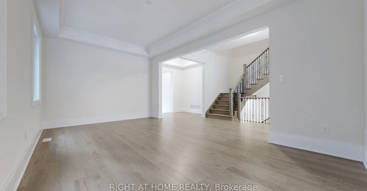 7 Adario Crescent, Vaughan, ON, L3L 0G3 - 16