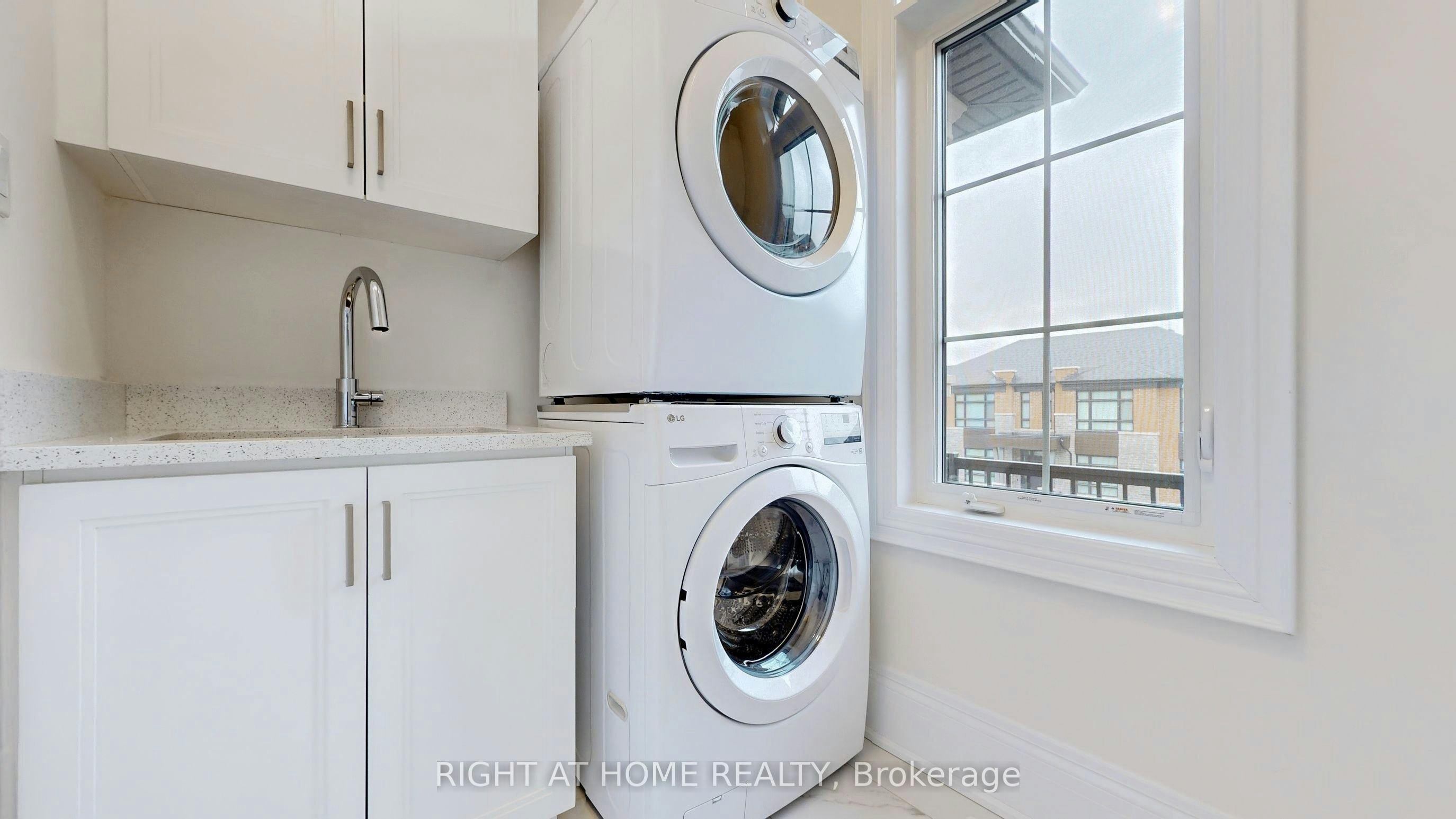 7 Adario Crescent, Vaughan, ON, L3L 0G3 - 48