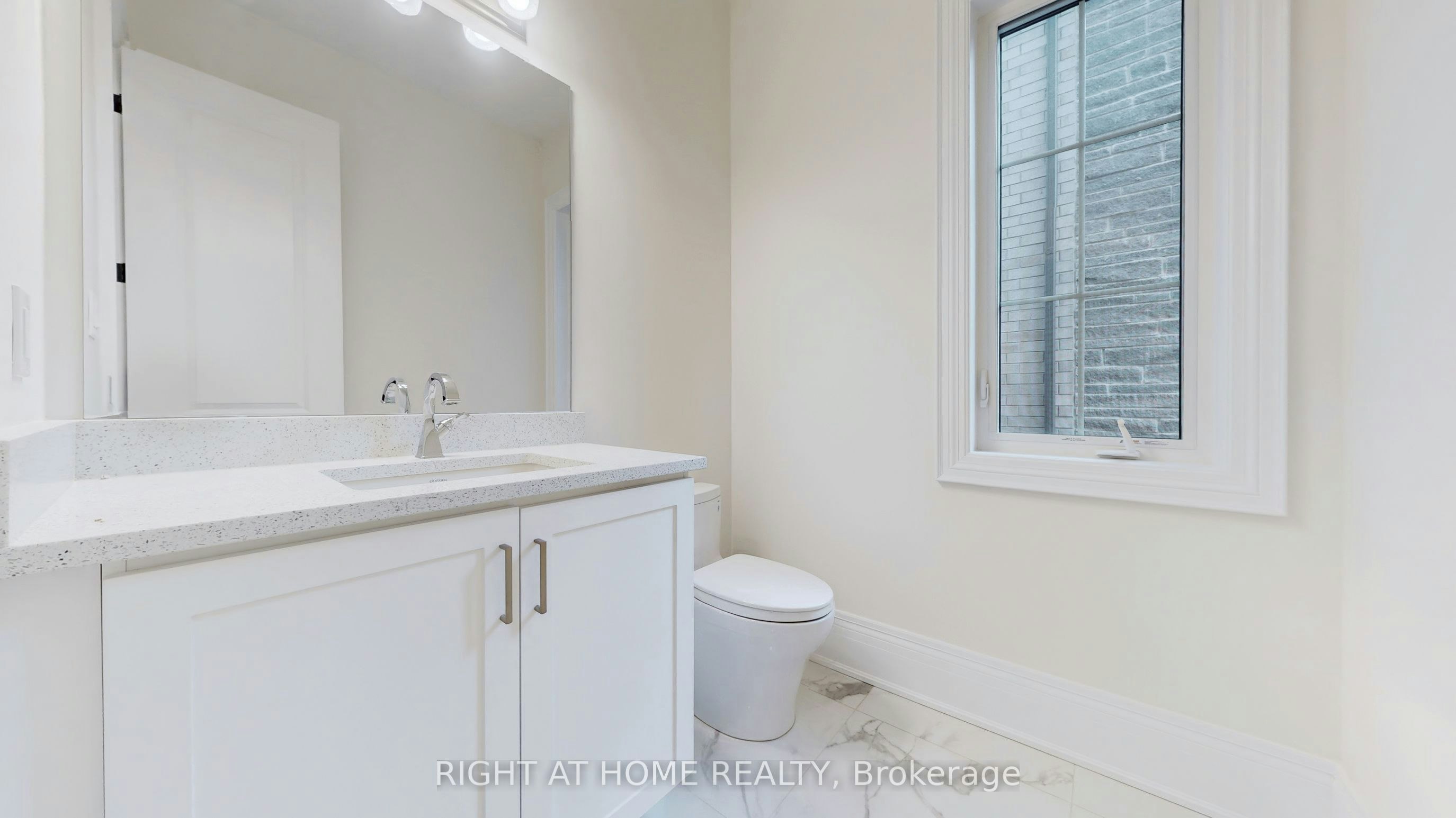7 Adario Crescent, Vaughan, ON, L3L 0G3 - 21