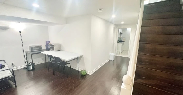 Unit B1-8 Baffin Court, Richmond Hill, ON, L4B 4J7 - 8