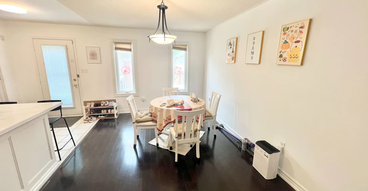 Unit B1-8 Baffin Court, Richmond Hill, ON, L4B 4J7 - 4