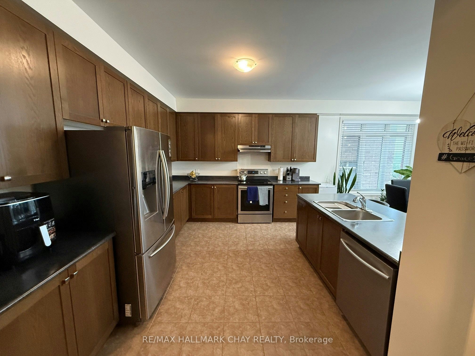 80 Treetops Boulevard, New Tecumseth, ON, L9R 0T2 - 4