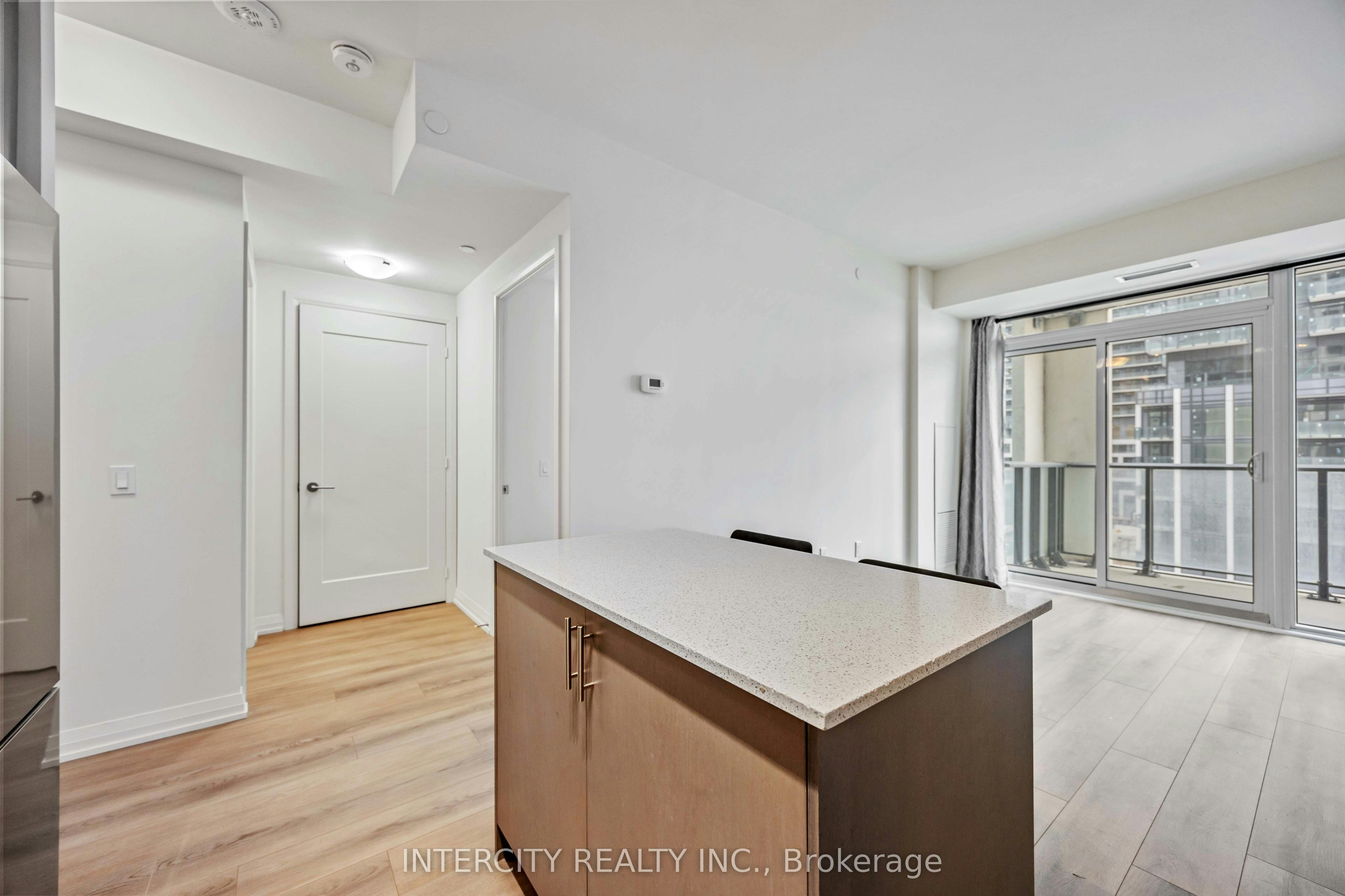 523-9000 Jane Street, Vaughan, ON, L4K 2M9 - 24