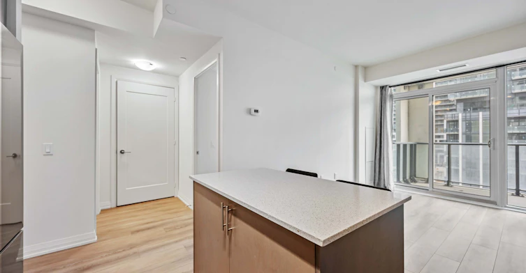 523-9000 Jane Street, Vaughan, ON, L4K 2M9 - 24