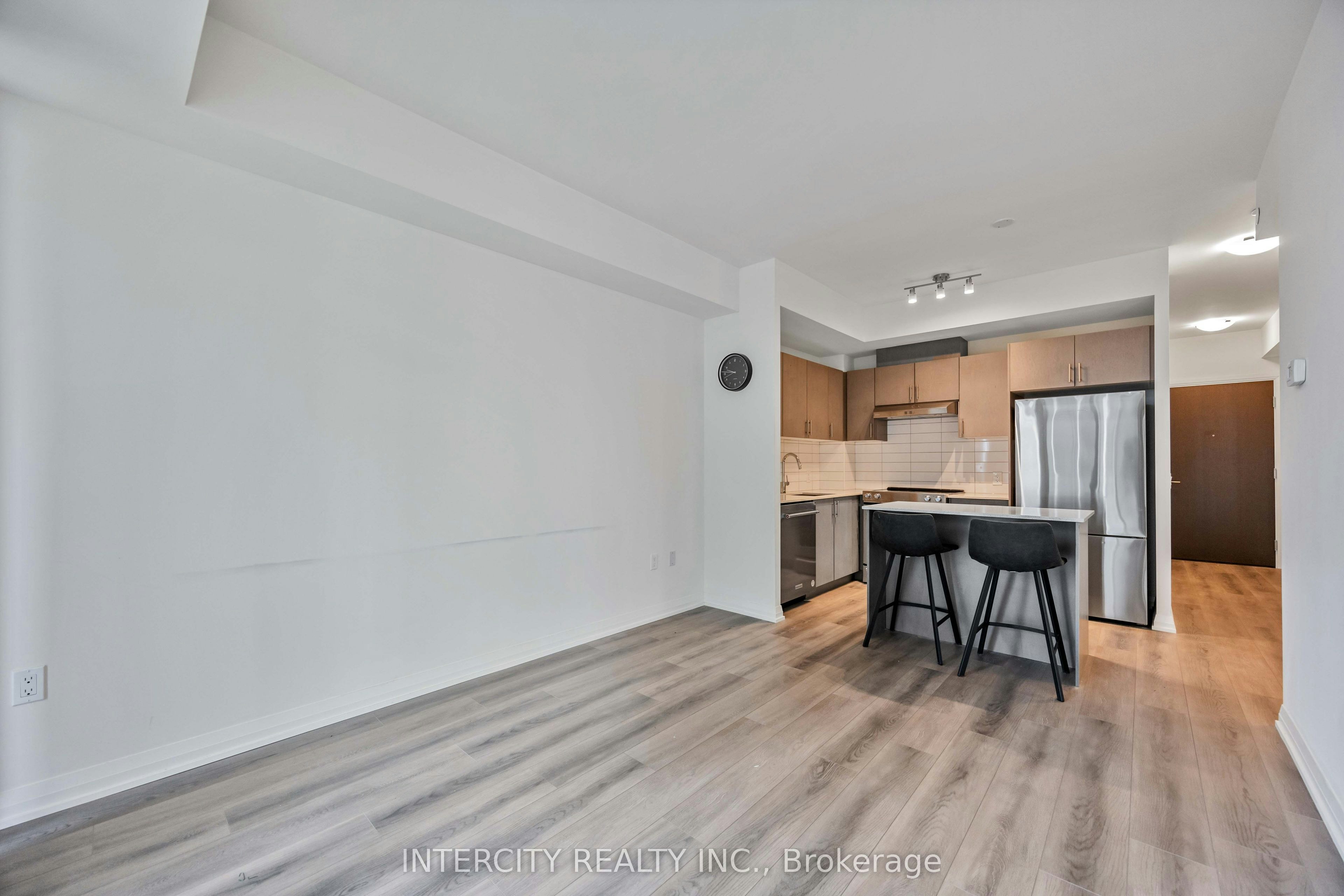 523-9000 Jane Street, Vaughan, ON, L4K 2M9 - 33