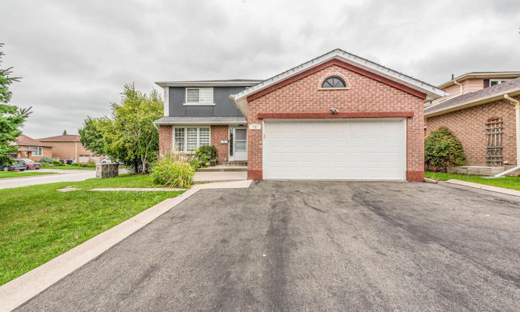 78 Crown Crescent