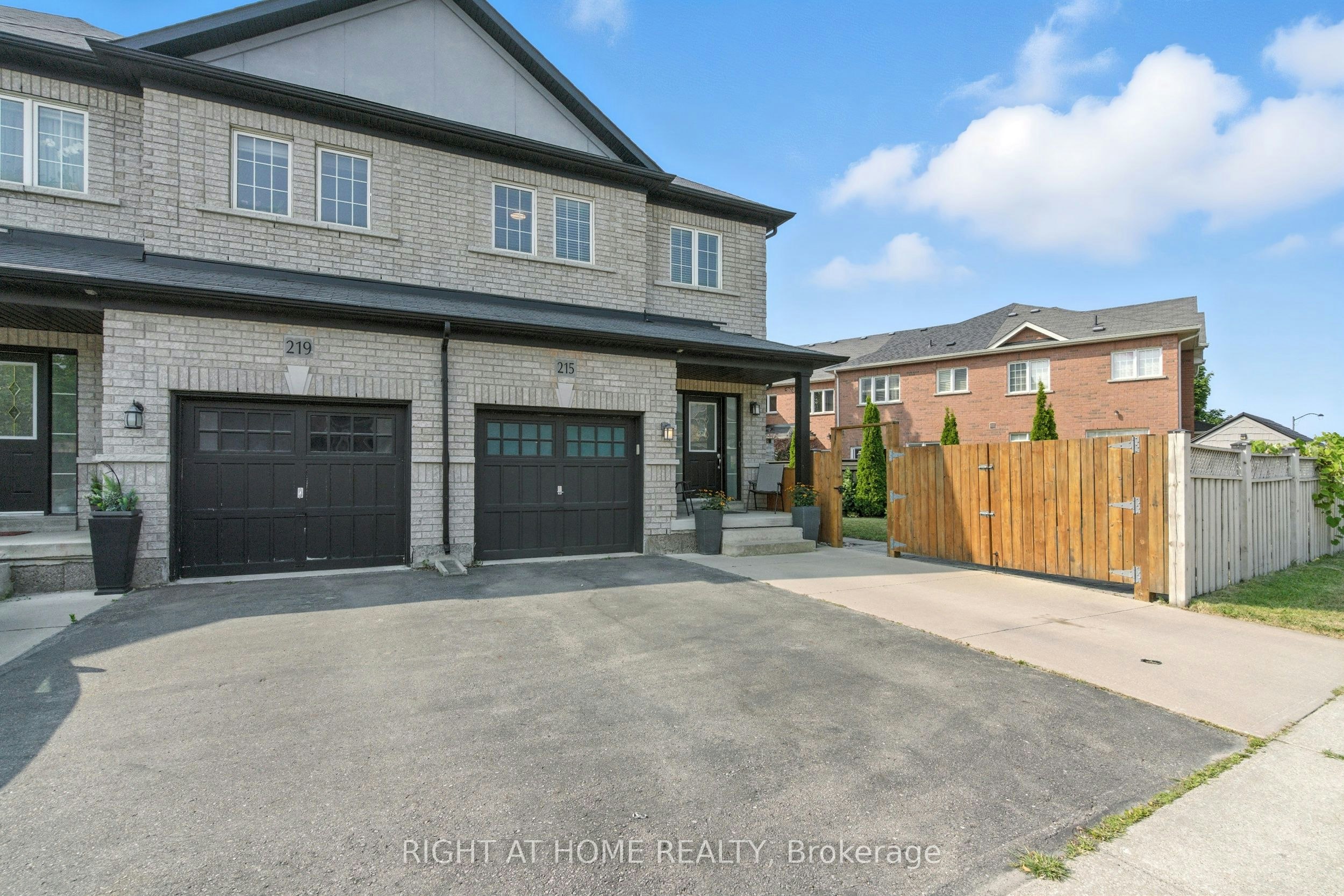 215 Canada Drive, Vaughan, ON, L4H 0K2