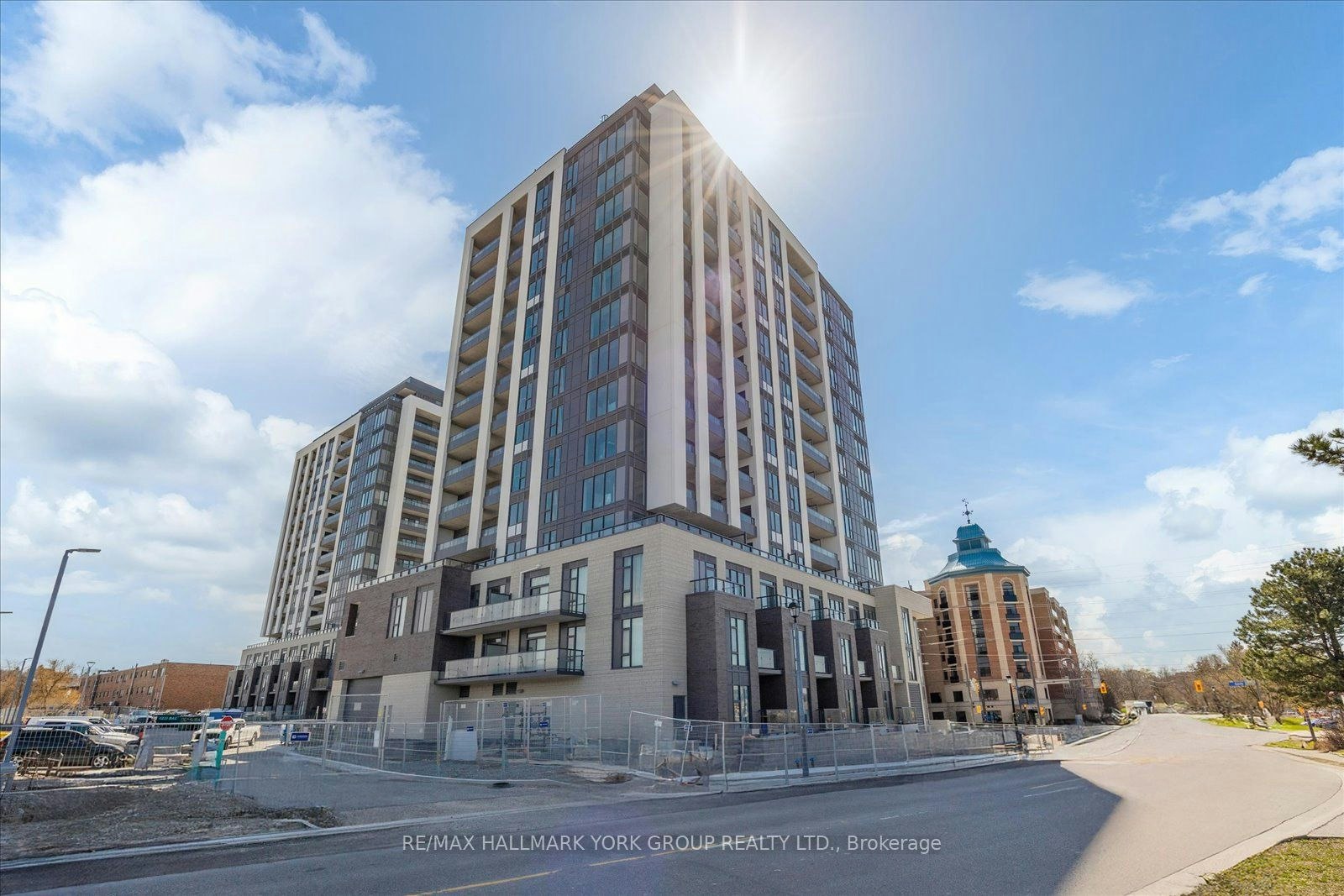 409-705 Davis Drive, Newmarket, ON, L3Y 2R2 - 33