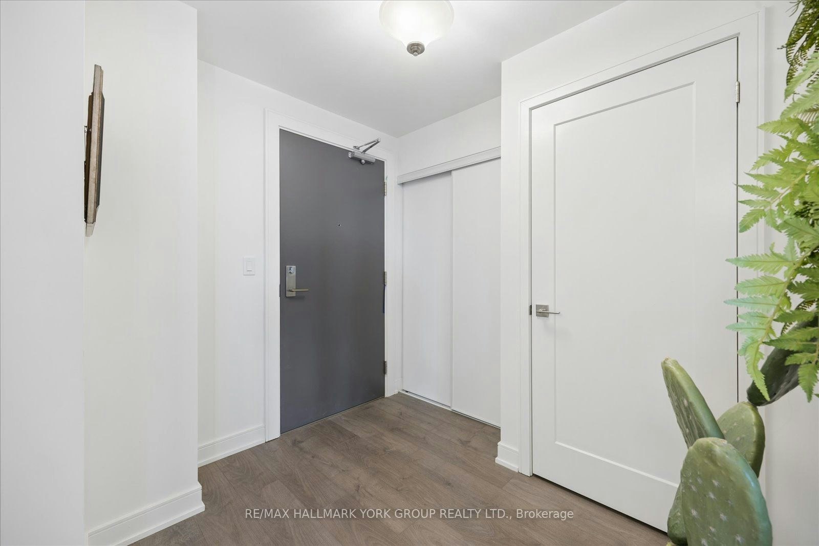 409-705 Davis Drive, Newmarket, ON, L3Y 2R2 - 6