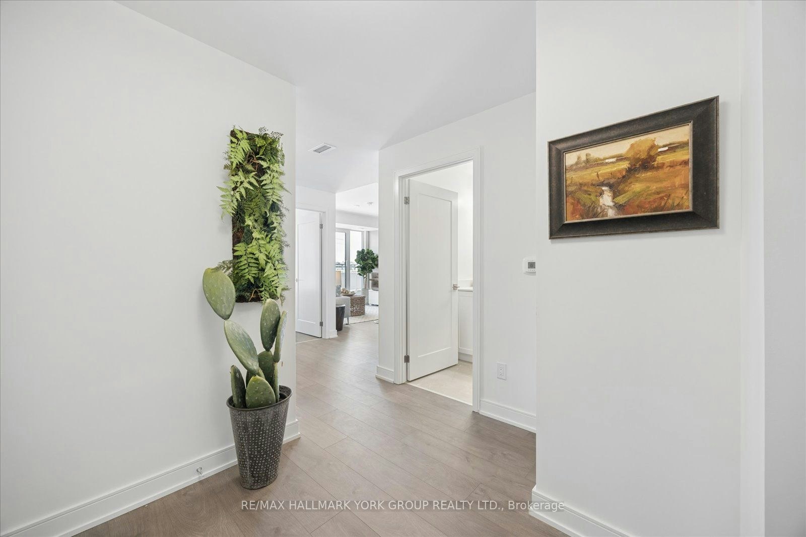 409-705 Davis Drive, Newmarket, ON, L3Y 2R2 - 7
