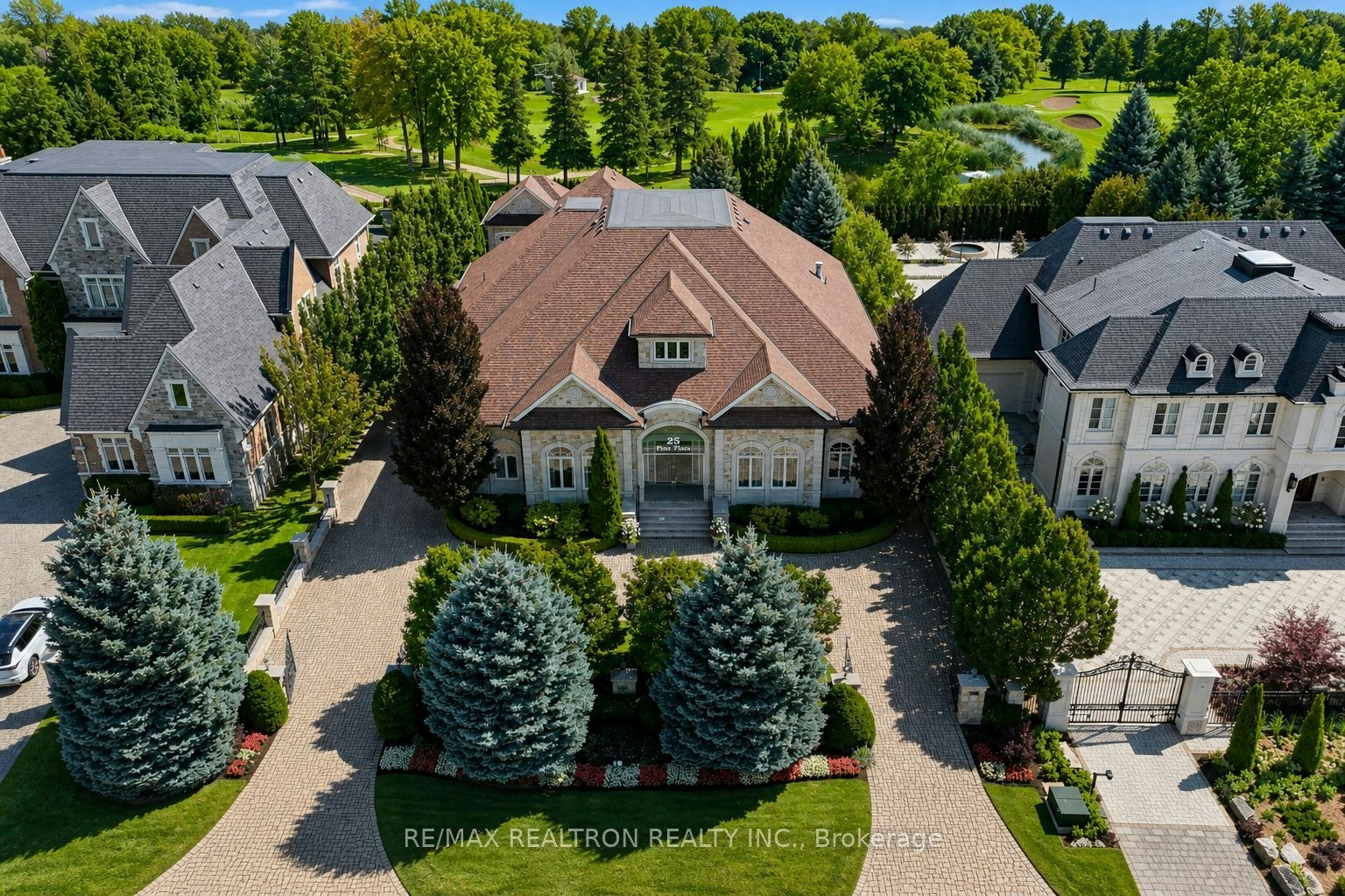 25 Parr Place, Vaughan, ON, L4J 8L1
