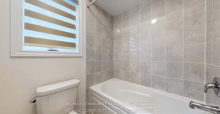 63 English Drive, New Tecumseth, ON, L0G 1A0 - 25