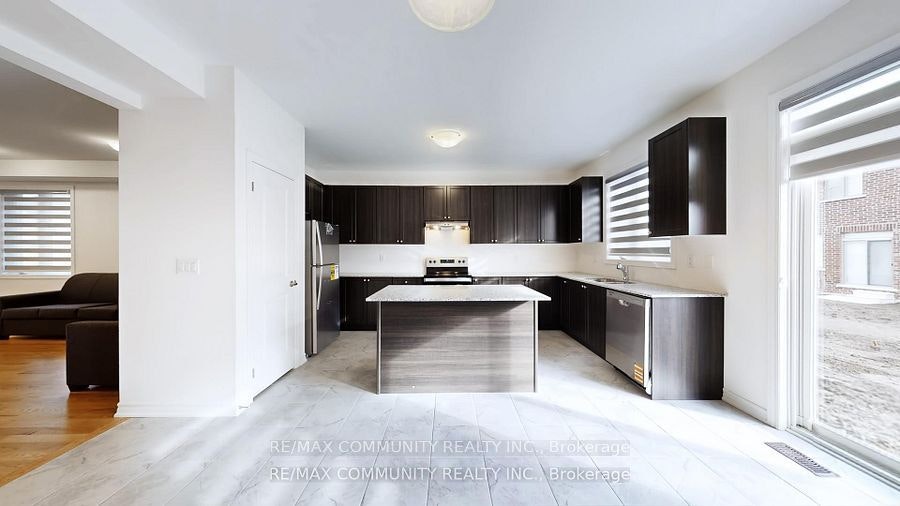 63 English Drive, New Tecumseth, ON, L0G 1A0 - 9