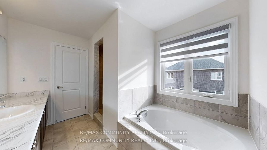 63 English Drive, New Tecumseth, ON, L0G 1A0 - 22
