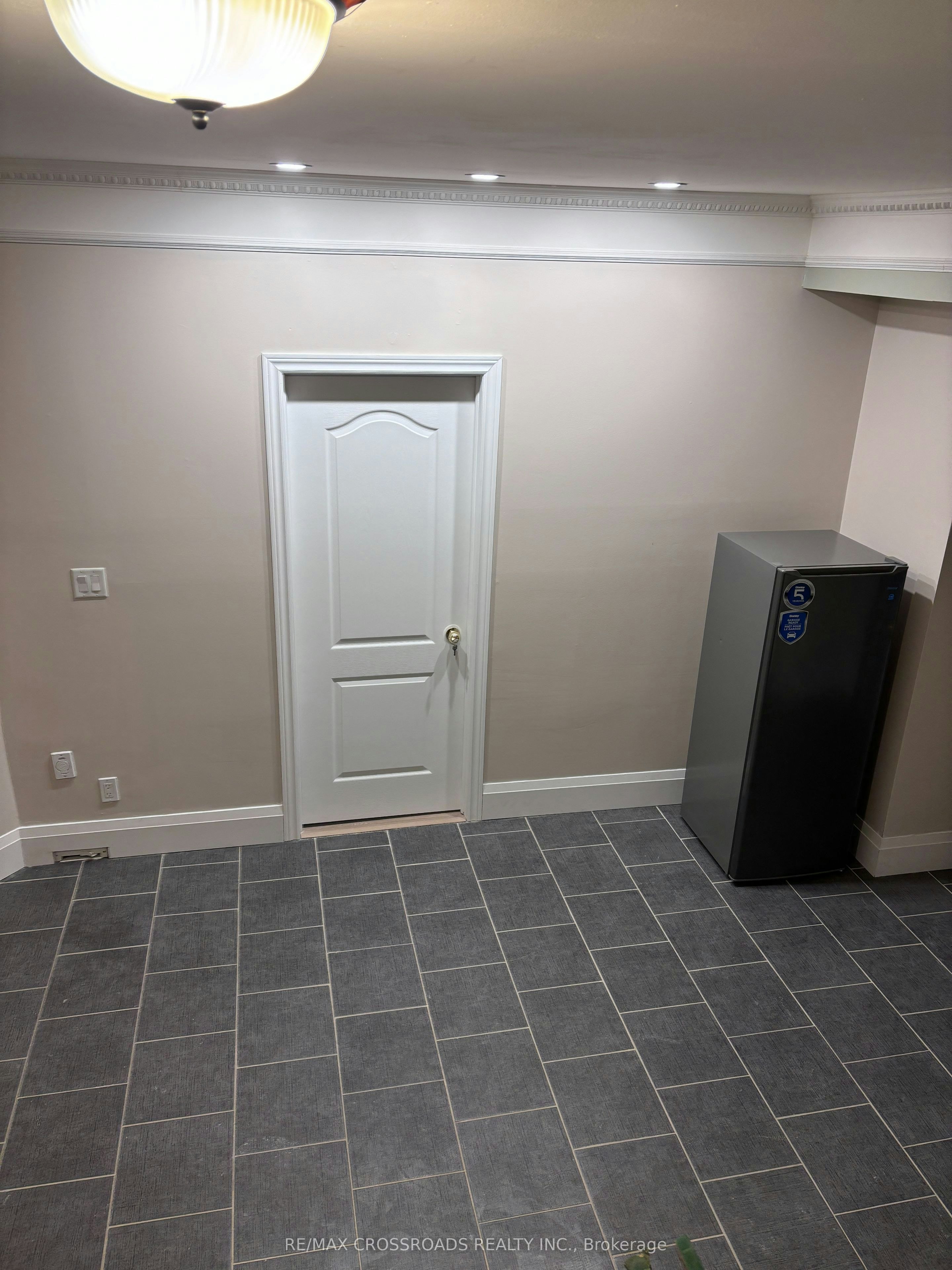 129 Lakeland Crescent, Richmond Hill, ON, L4E 3A1 - 4