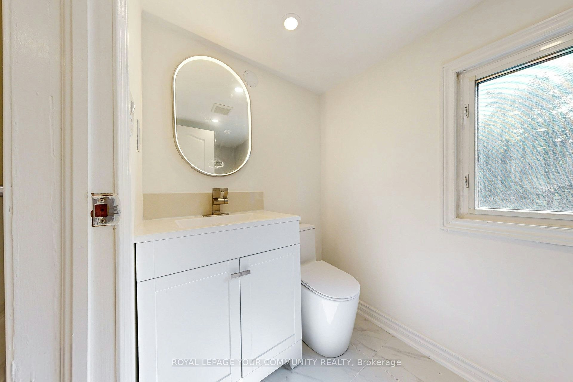 Main & 2nd-83 Lundy's Lane, Newmarket, ON, L3Y 3R9 - 21