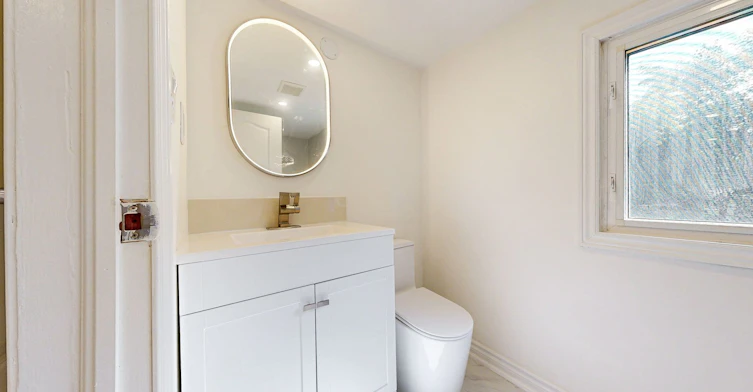 Main & 2nd-83 Lundy's Lane, Newmarket, ON, L3Y 3R9 - 21