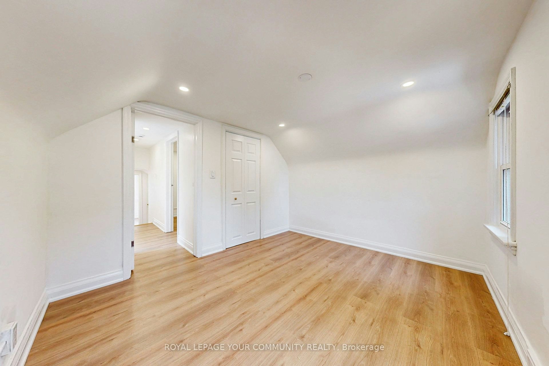 Main & 2nd-83 Lundy's Lane, Newmarket, ON, L3Y 3R9 - 20