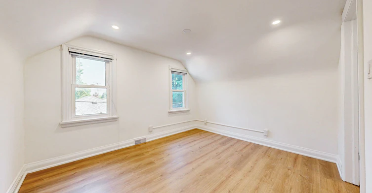 Main & 2nd-83 Lundy's Lane, Newmarket, ON, L3Y 3R9 - 18