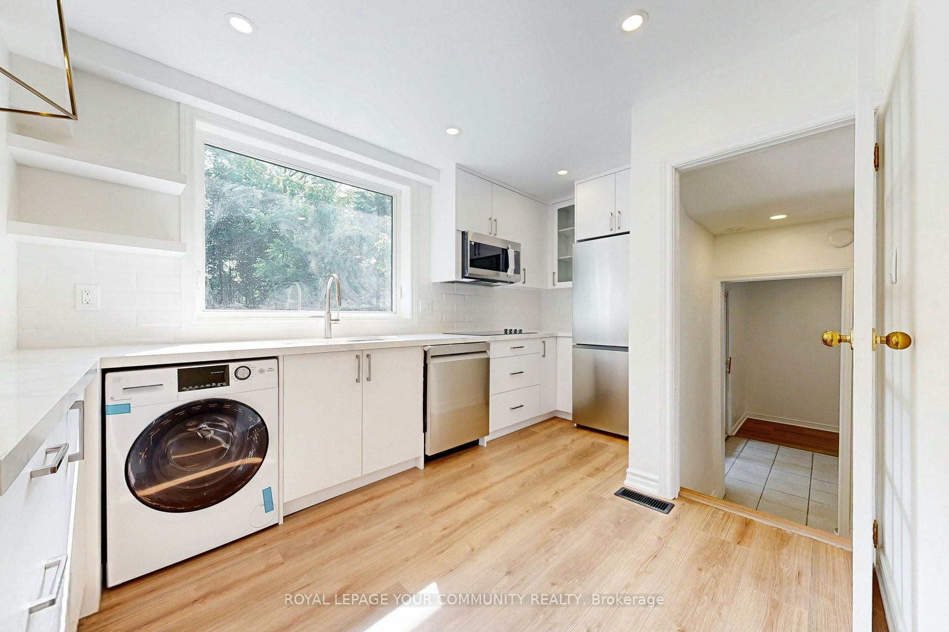 Main & 2nd-83 Lundy's Lane, Newmarket, ON, L3Y 3R9 - 7