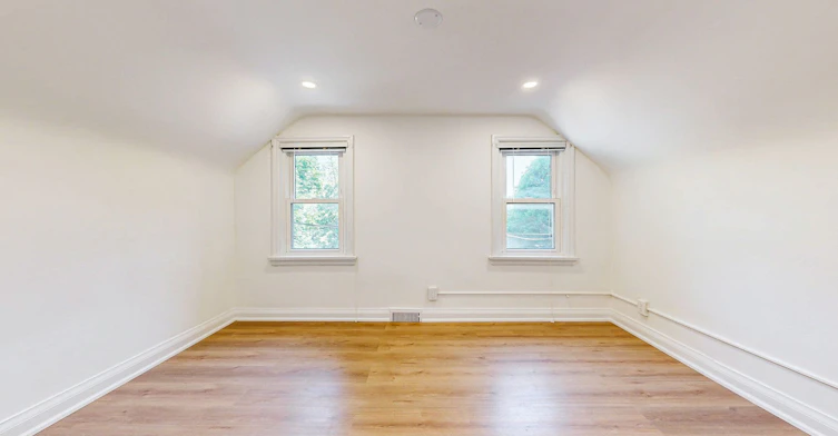 Main & 2nd-83 Lundy's Lane, Newmarket, ON, L3Y 3R9 - 19