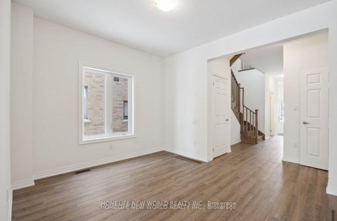 Upper 2 floors-10 Ken Davie Gate, Georgina, ON, L4P 0J5 - 9