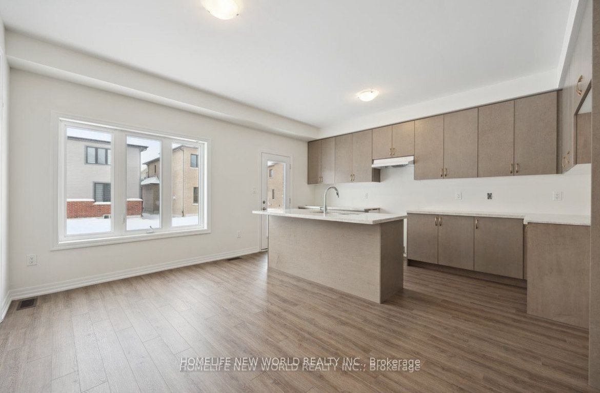 Upper 2 floors-10 Ken Davie Gate, Georgina, ON, L4P 0J5 - 5