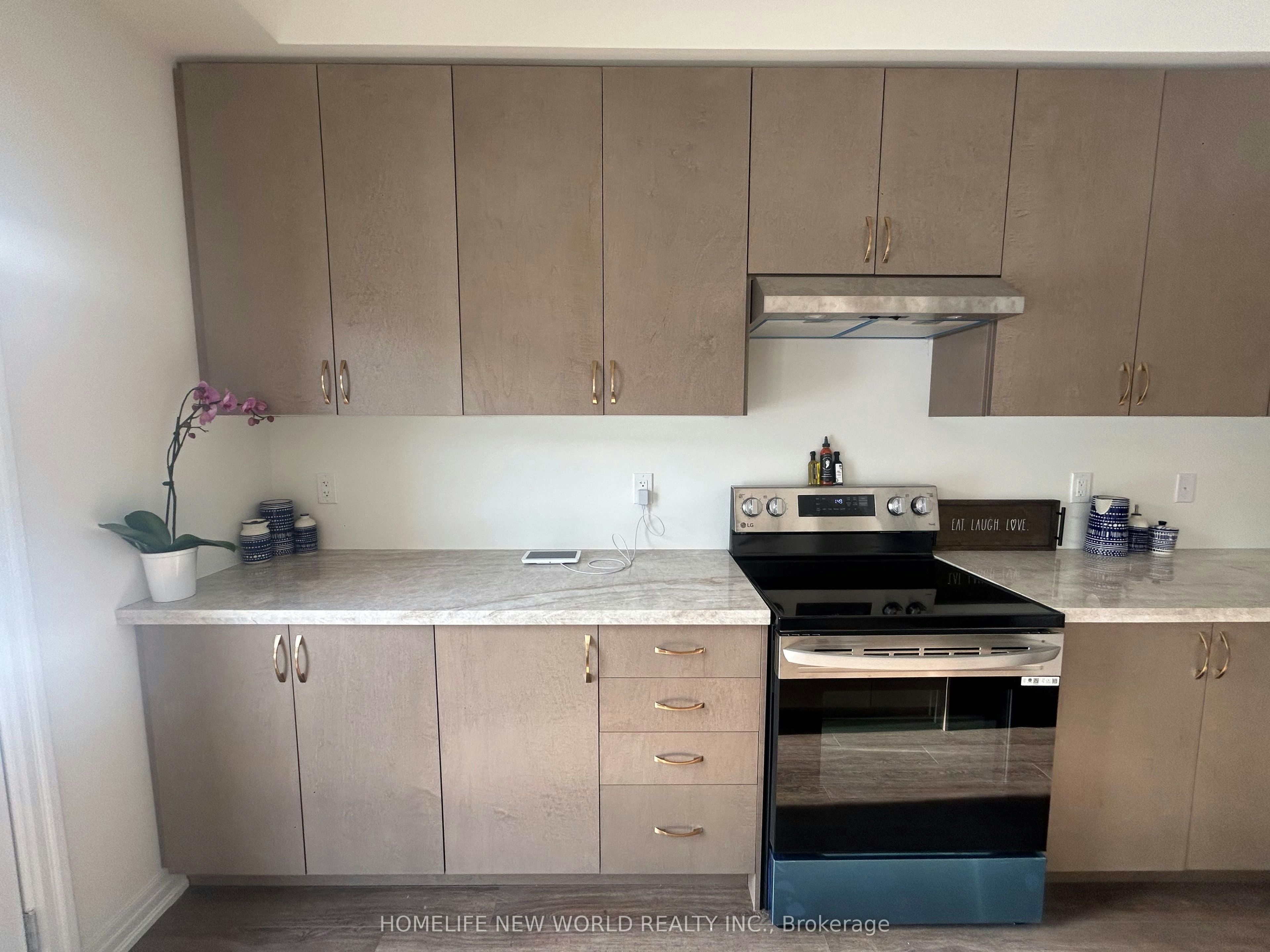 Upper 2 floors-10 Ken Davie Gate, Georgina, ON, L4P 0J5 - 8