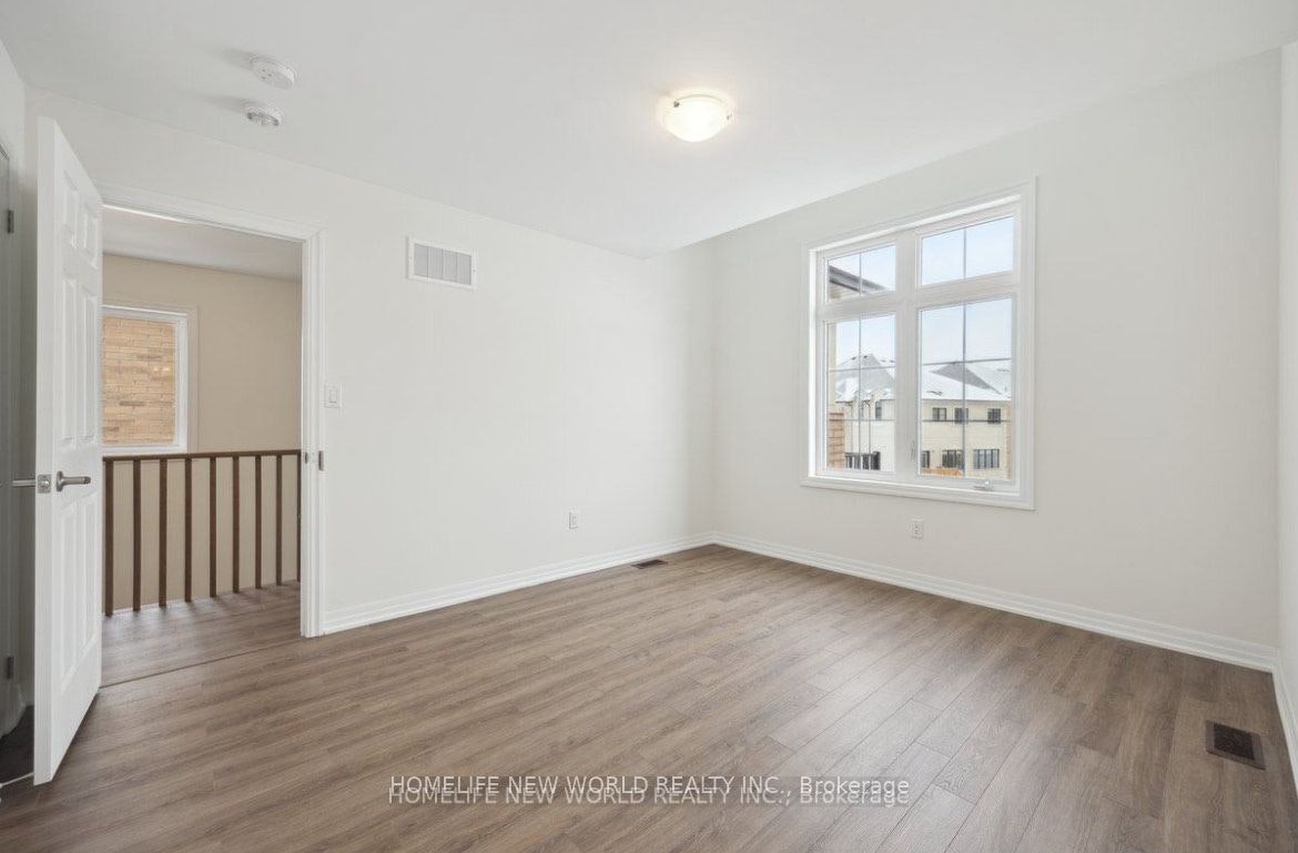 Upper 2 floors-10 Ken Davie Gate, Georgina, ON, L4P 0J5 - 20