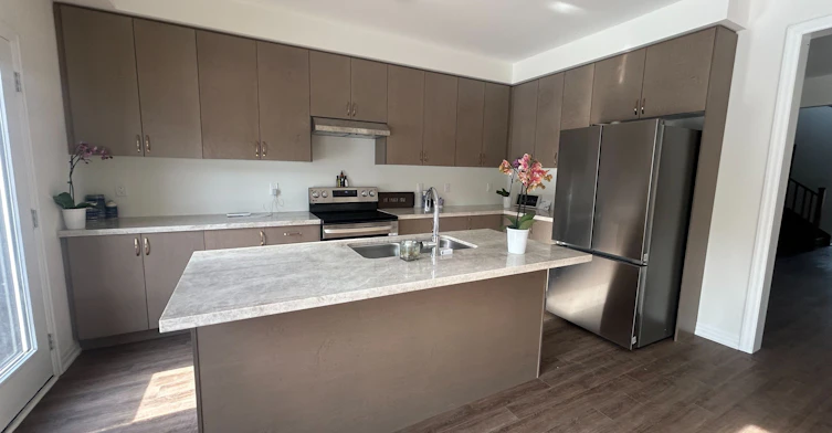 Upper 2 floors-10 Ken Davie Gate, Georgina, ON, L4P 0J5 - 7