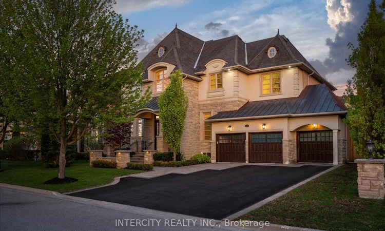 233 Carisbrooke Circle