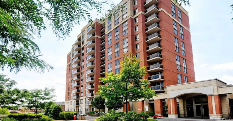 201-73 King William Crescent, Richmond Hill, ON, L4B 0C2