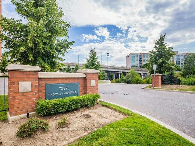 201-73 King William Crescent, Richmond Hill, ON, L4B 0C2 2