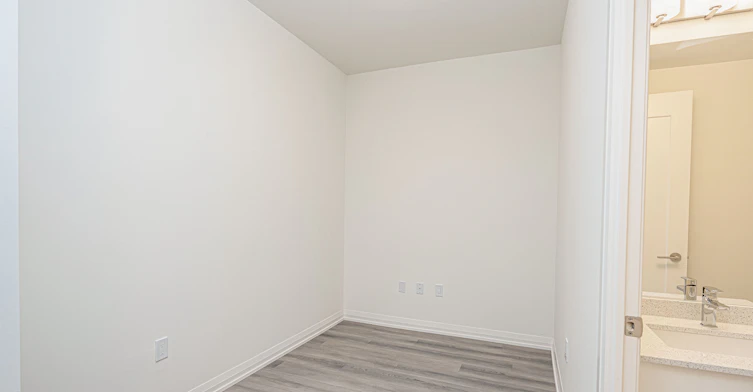 1707-9000 Jane Street, Vaughan, ON, L4K 0M6 - 16