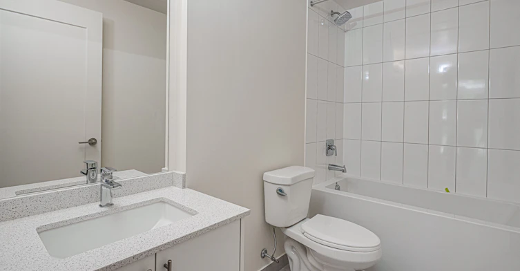 1707-9000 Jane Street, Vaughan, ON, L4K 0M6 - 17