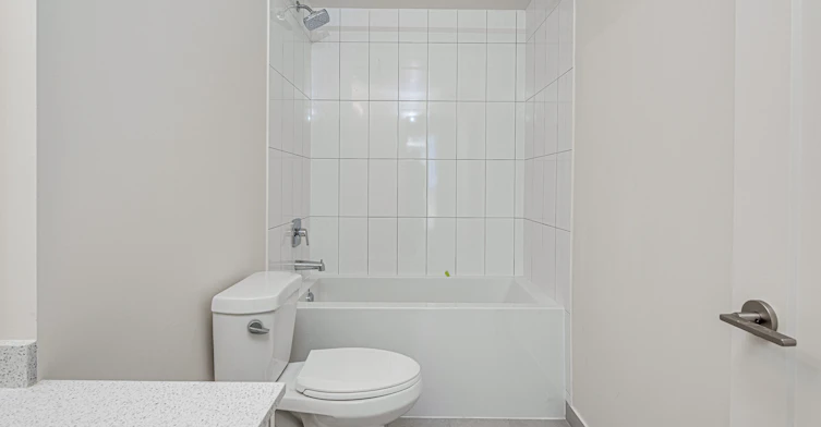 1707-9000 Jane Street, Vaughan, ON, L4K 0M6 - 19