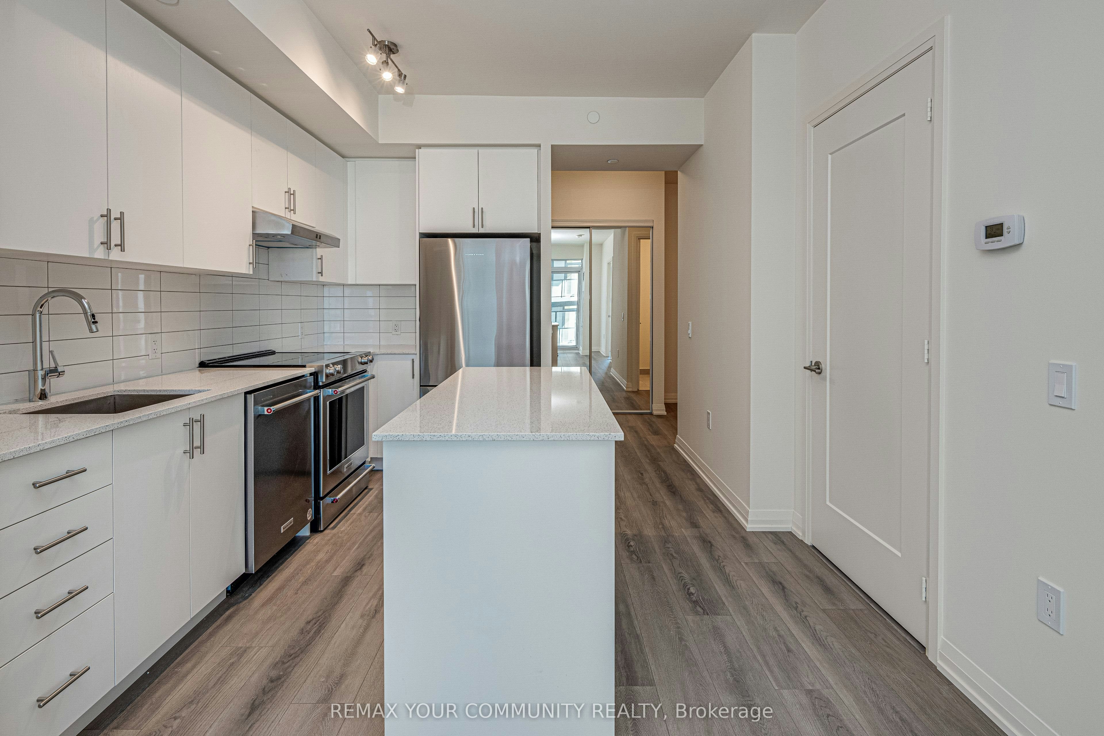1707-9000 Jane Street, Vaughan, ON, L4K 0M6 - 3